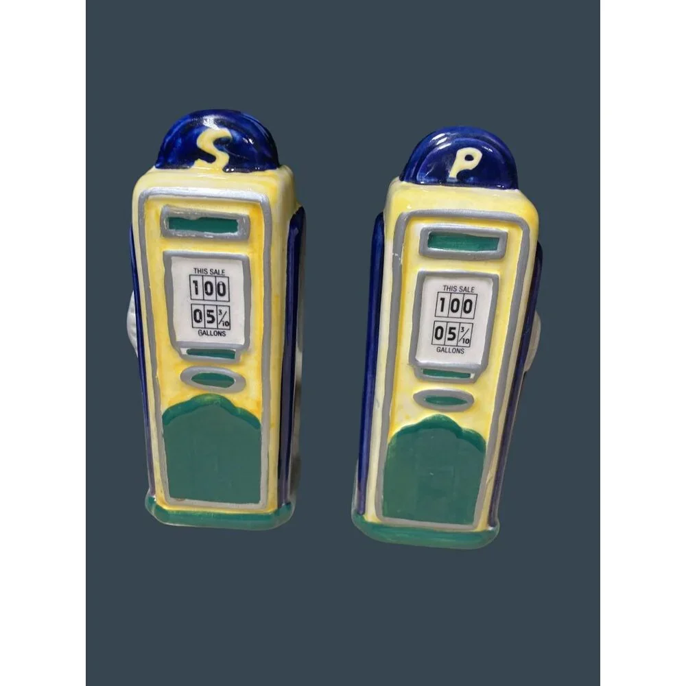 Roadside Gas Pump Salt & Pepper Shaker Set